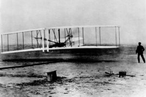 최초의 동력비행