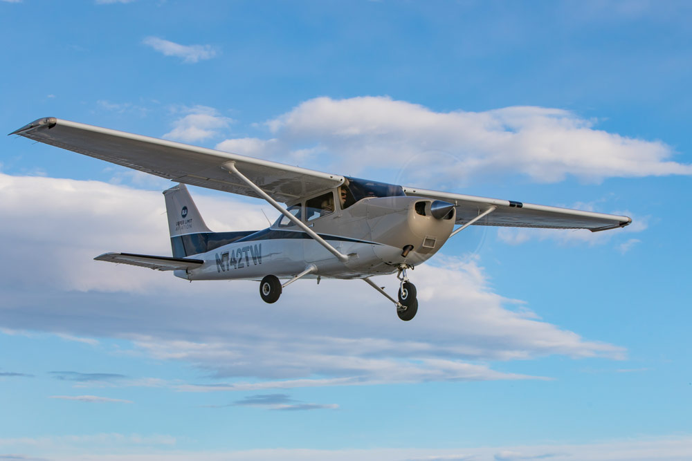 Upper-Limit-C172-flying_blue_sky